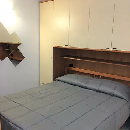 Happy Days Apartments Apartment
